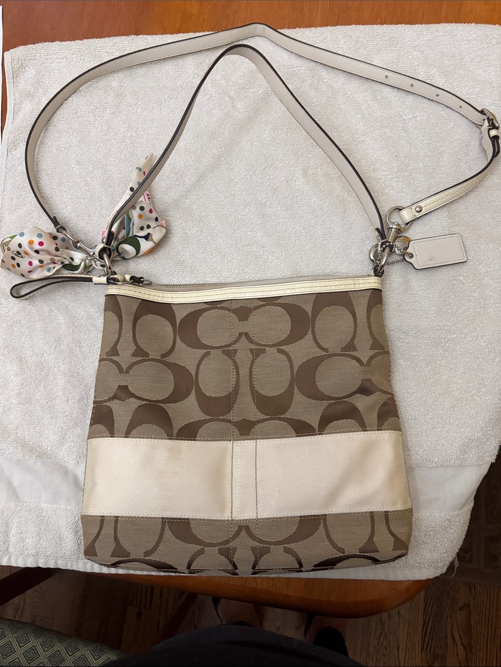 Coach Khaki and Chalk Signature Jacquard Crossbody Including scarf. Pre-Owned